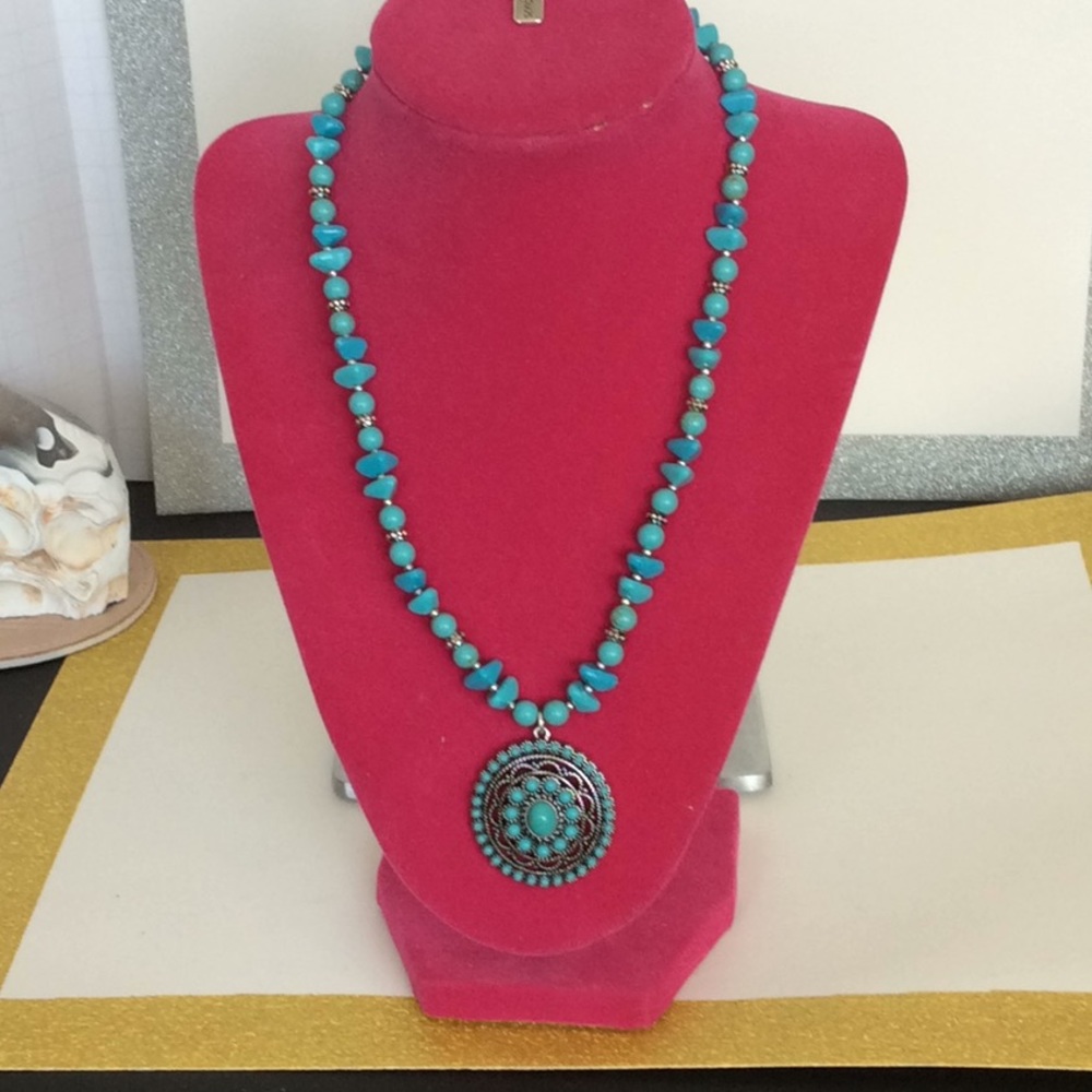 Chaps Necklace with Pendent